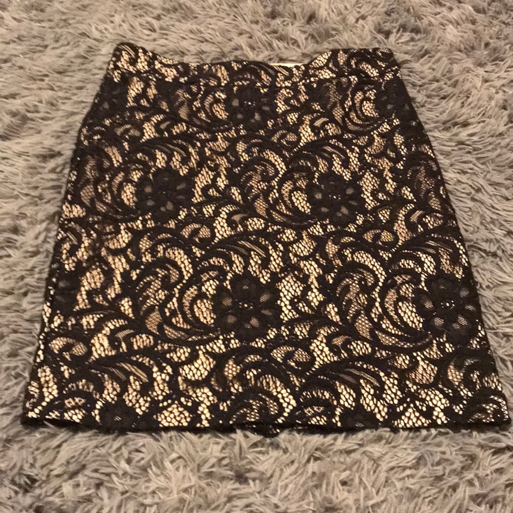 Sexy lace skirt size 4